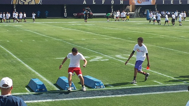 被全世界铭 被全世界铭